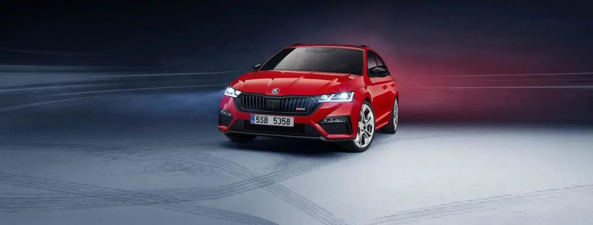 Skoda Octavia RS iV: sportiva da 245 CV e 60 km in elettrico (21)
