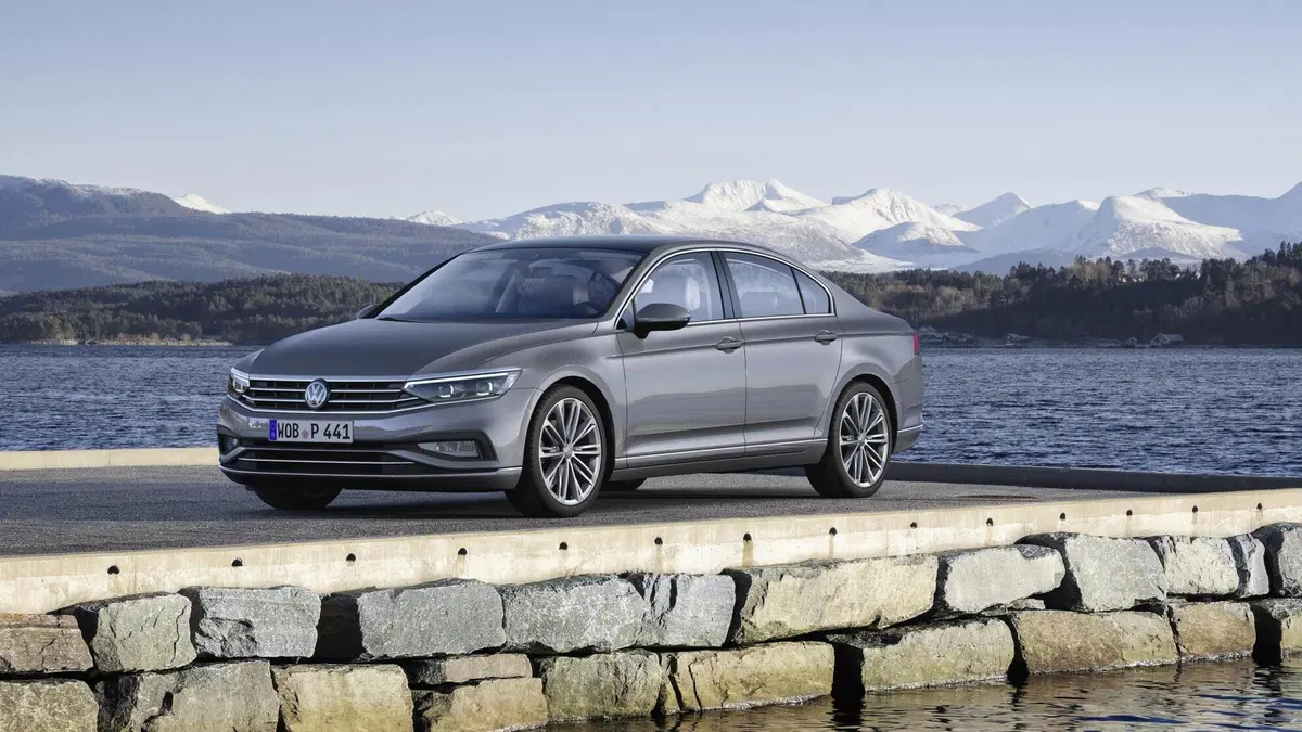 Volkswagen Passat (2014-21) (6)