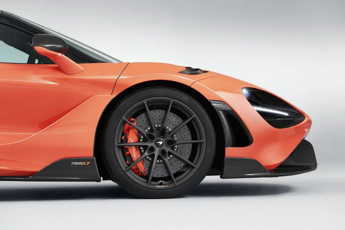 McLaren 765LT: derivata dalla Formula 1 (29)