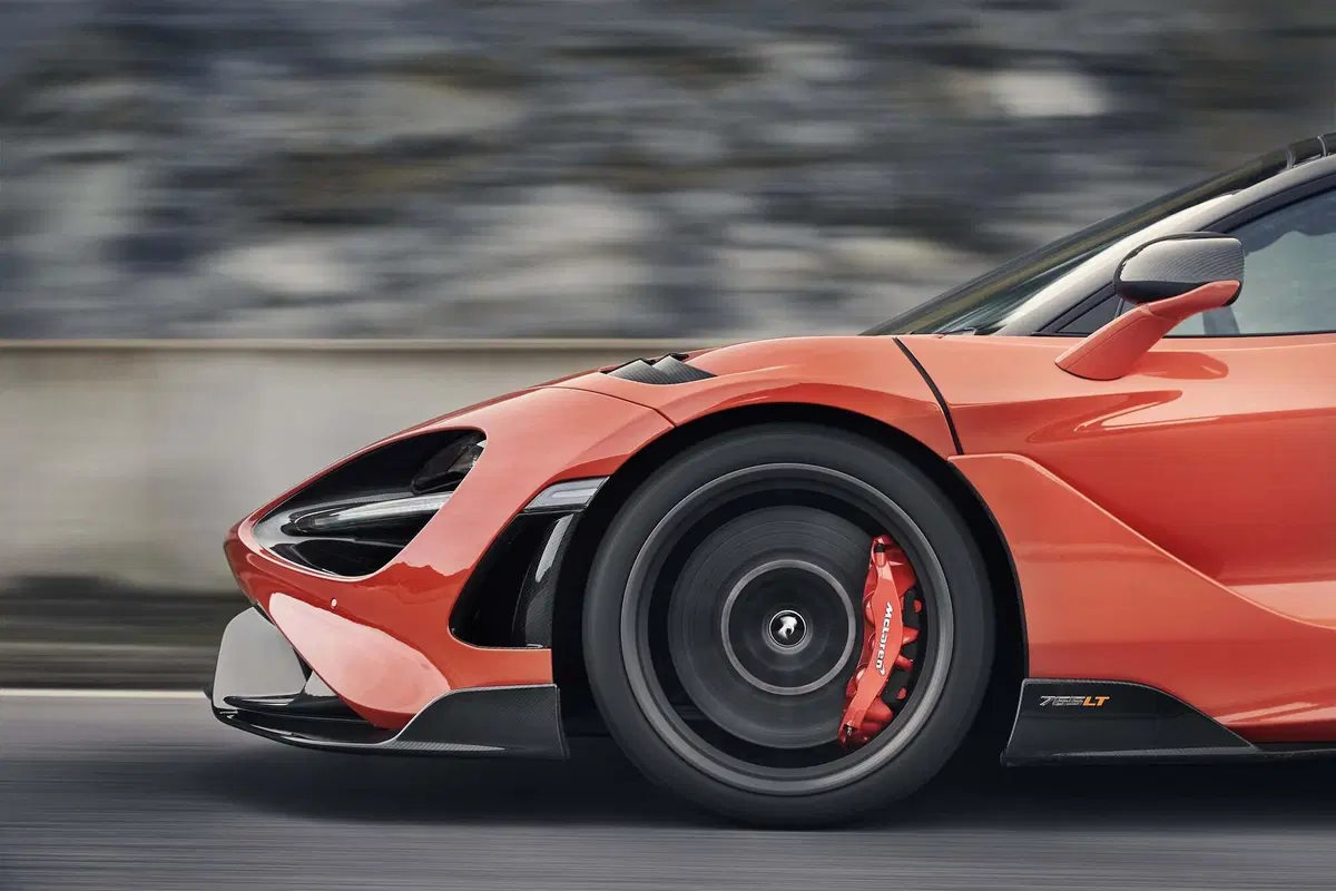 McLaren 765LT: derivata dalla Formula 1 (2)