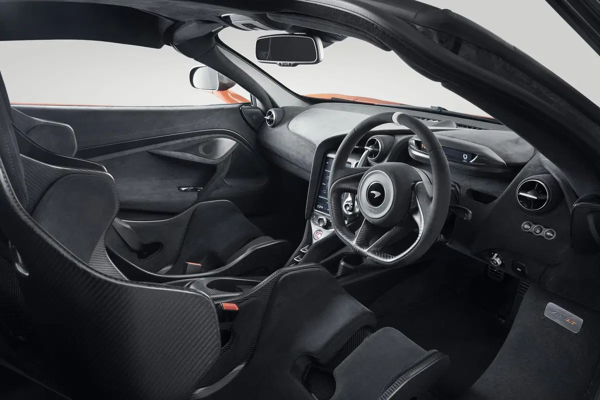 McLaren 765LT: derivata dalla Formula 1 (16)