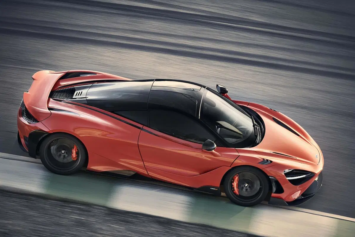 McLaren 765LT: derivata dalla Formula 1 (4)