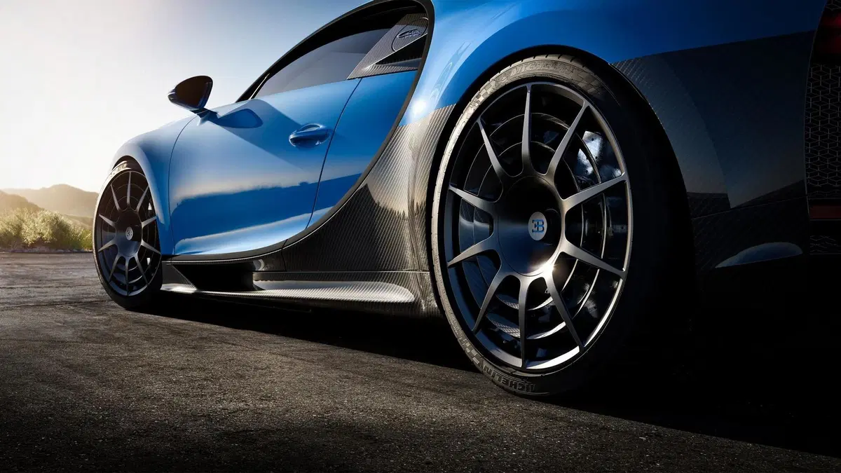 Bugatti Chiron Pur Sport, ancora più esagerata (6)