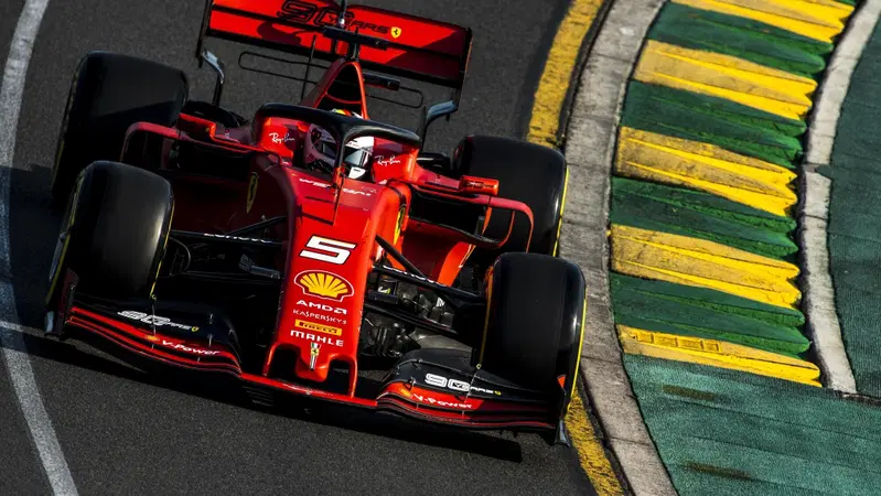 Formula 1, sette team si schierano contro la Ferrari per l'accordo con la FIA