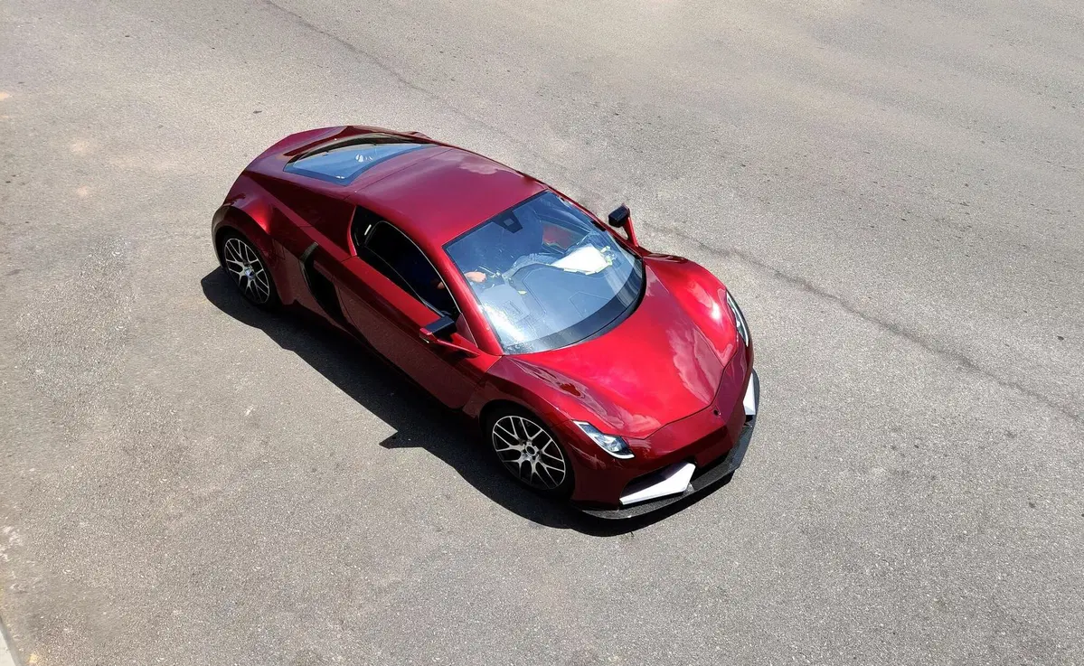 Vega EVX: concept elettrica che promette 1900 CV (9)