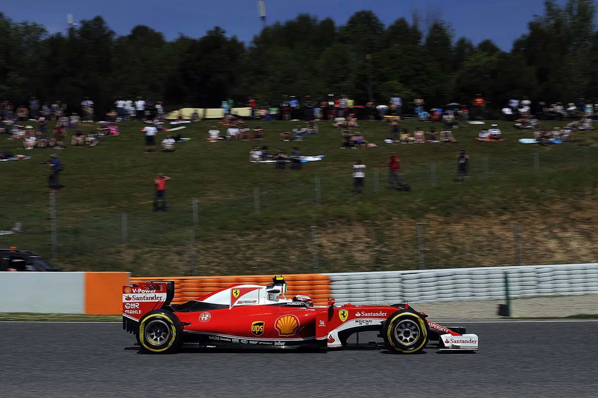 F1, Gp Spagna 2016: pole per Hamilton