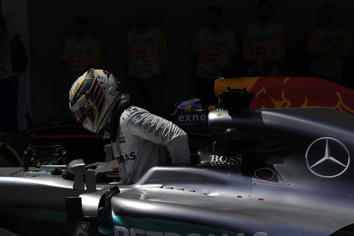F1, Gp Spagna 2016: pole per Hamilton (25)