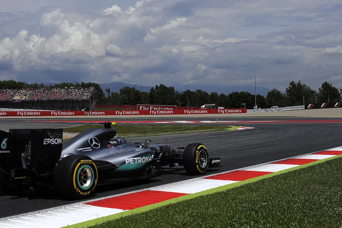 F1, Gp Spagna 2016: pole per Hamilton (5)