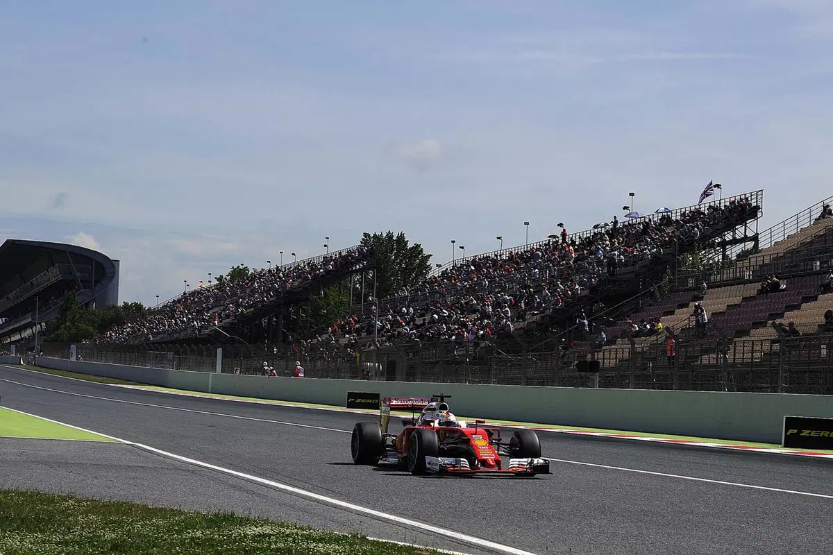 F1, Gp Spagna 2016: pole per Hamilton (22)