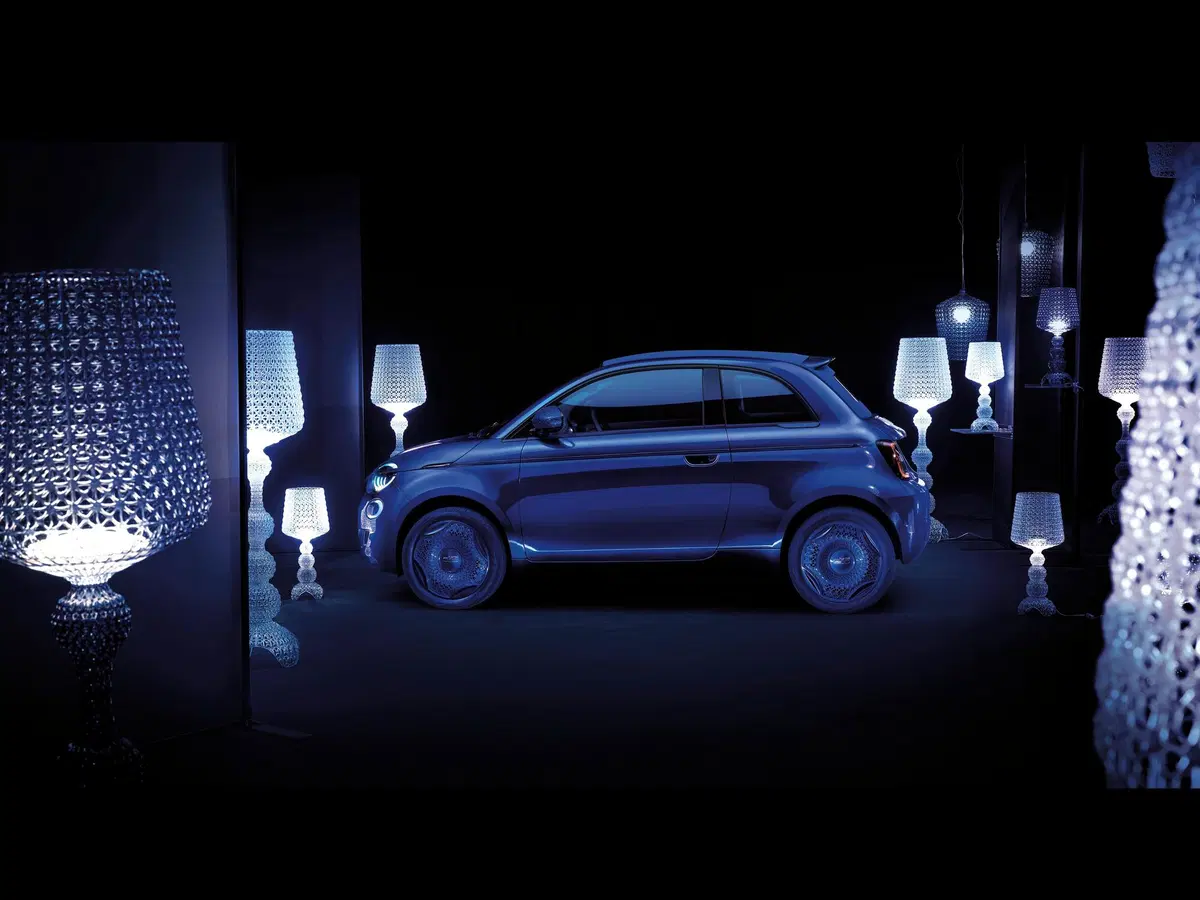 Nuova Fiat 500 elettrica: tre one-off alla moda, Armani, Bvlgari e Kartell