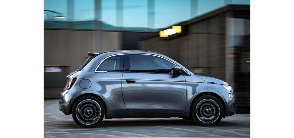 Confronto Fiat 500 elettrica, Quanto evoluta in 6 anni? 500e USA (2013) Vs 500 BEV EU (2020) (5)