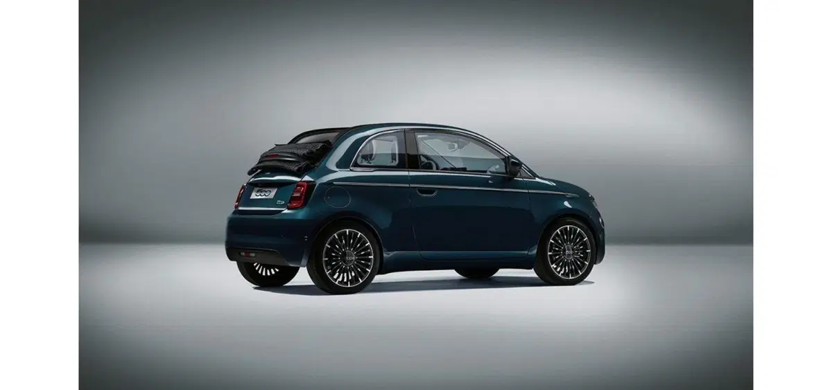 Confronto Fiat 500 elettrica, Quanto evoluta in 6 anni? 500e USA (2013) Vs 500 BEV EU (2020) (10)
