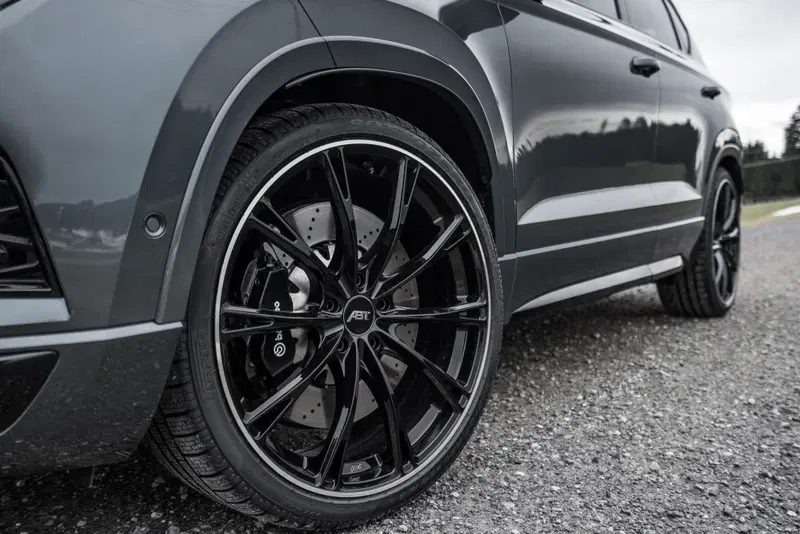 I cerchi da 20" firmati ABT per la Cupra Ateca