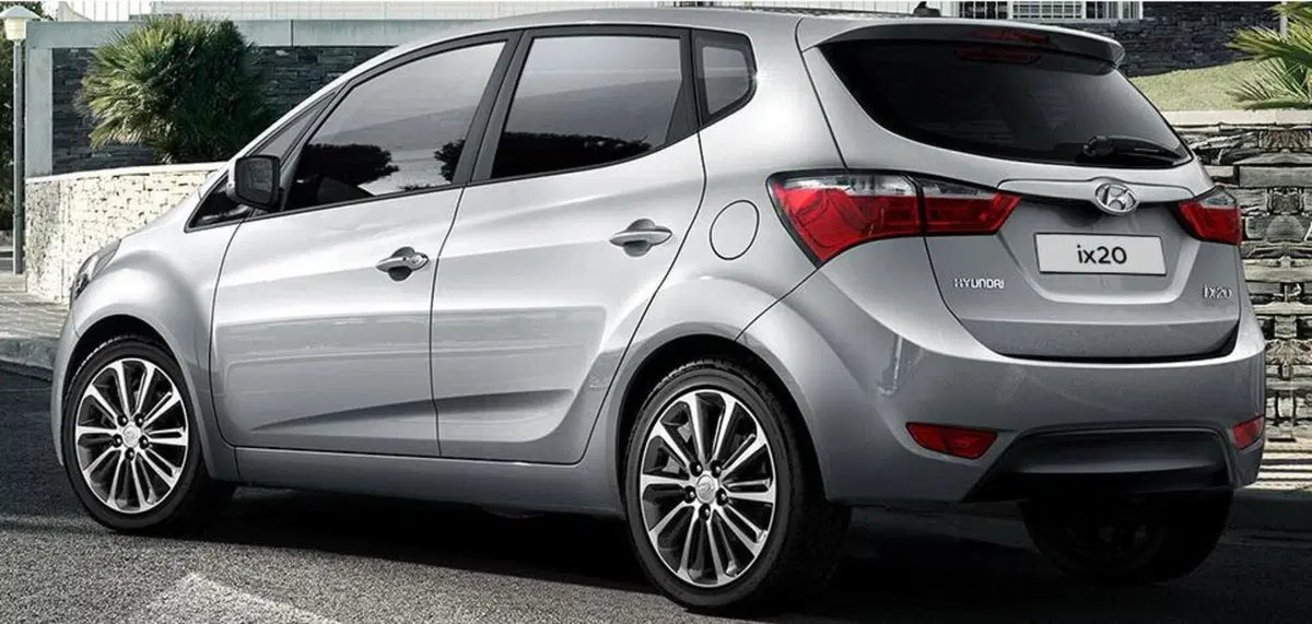 Hyundai ix20 1.6 CRDI 115 CV Comfort (8)