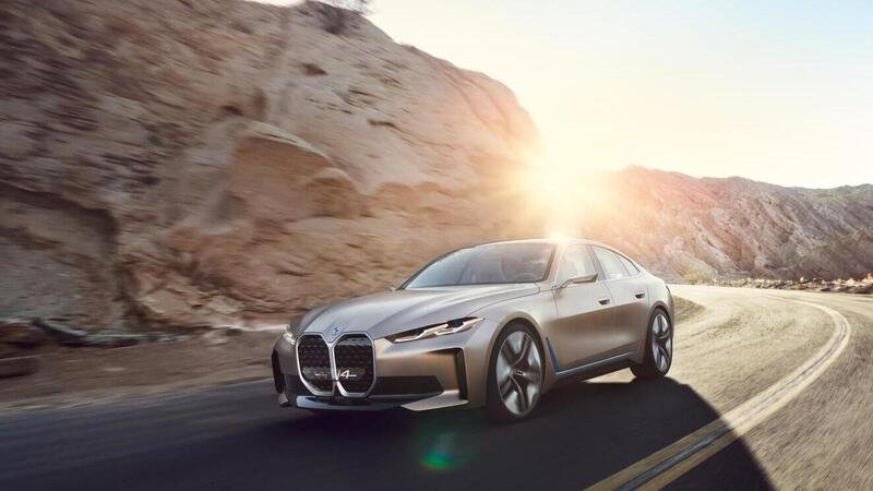 BMW i4: sentite come suona la nuova elettrica [Video]