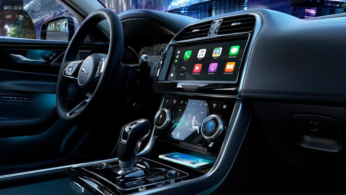 Jaguar XE 2.0 D 180 CV aut. R-Sport (15)