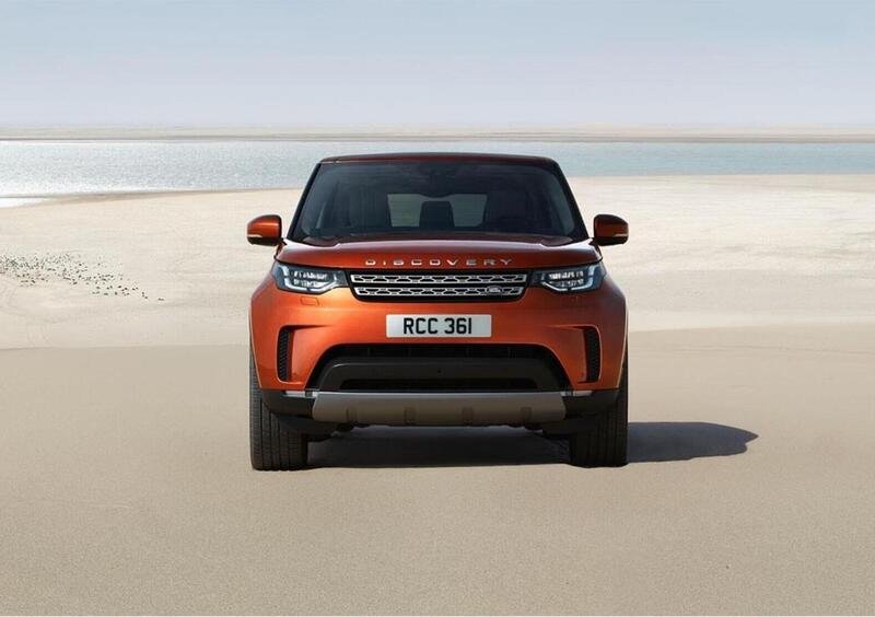 Land Rover Discovery (2016-->>) (28)