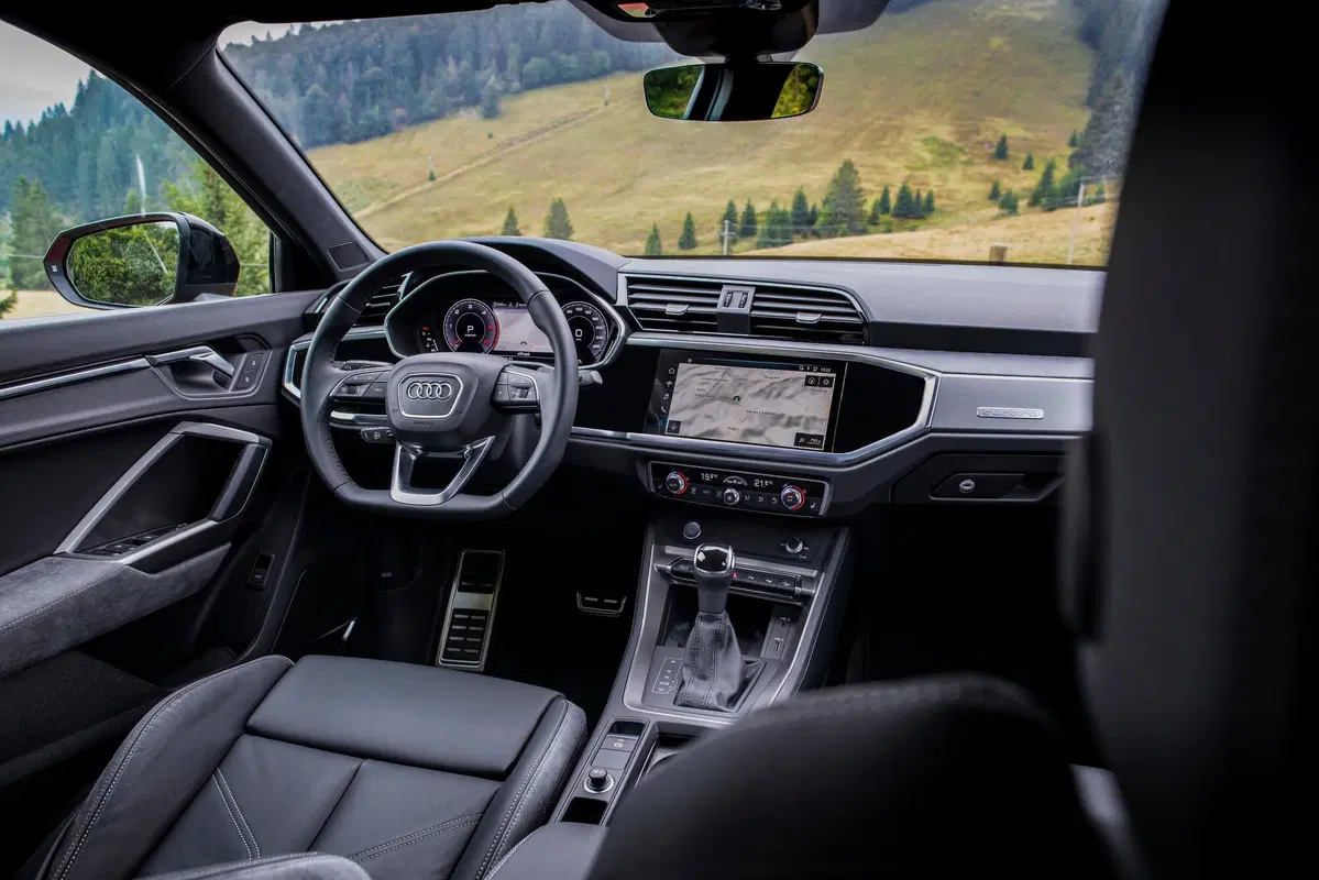 Audi Q3 Sportback 40 2.0 tdi quattro 193cv s-tronic (17)