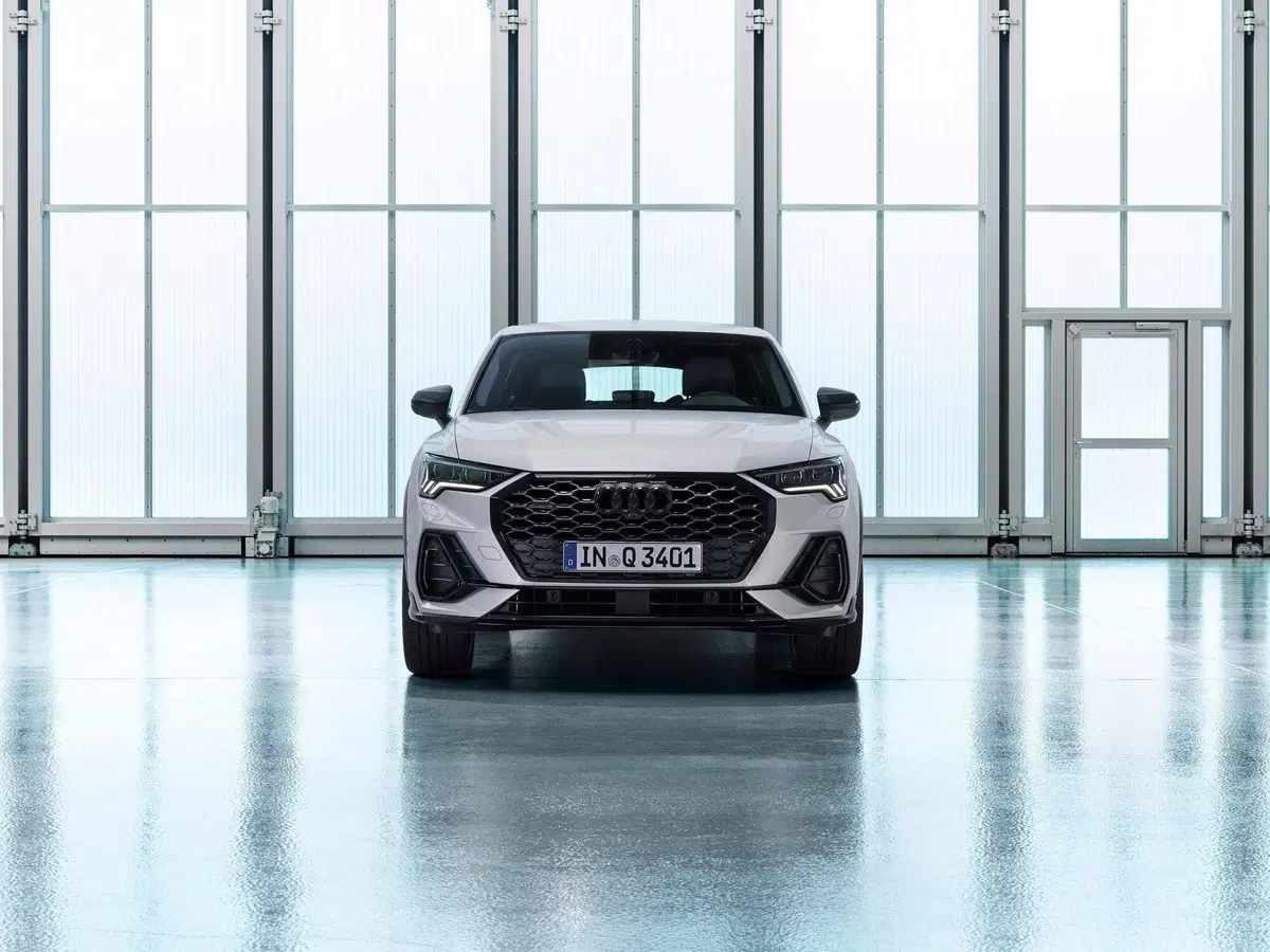 Audi Q3 Sportback 40 2.0 tdi quattro 193cv s-tronic (3)