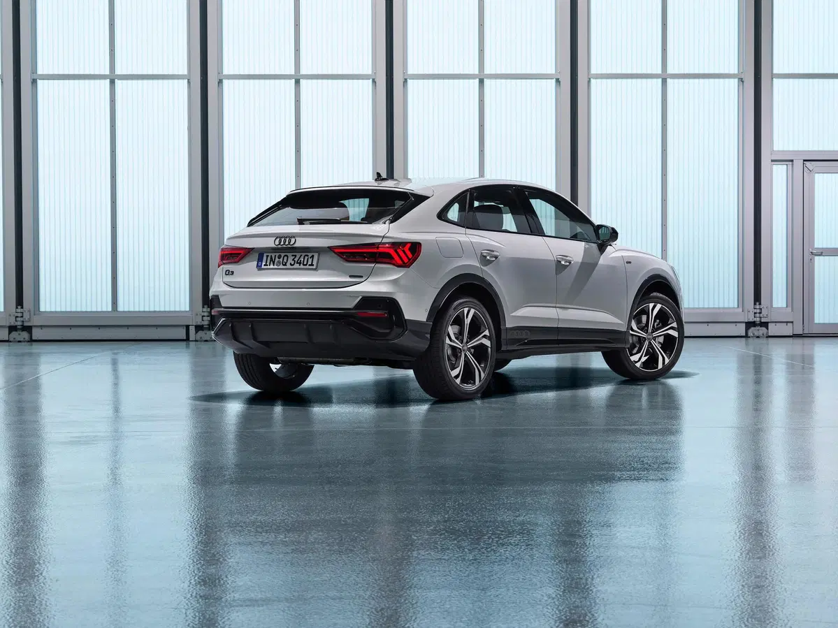 Audi Q3 Sportback 40 2.0 tdi quattro 193cv s-tronic (4)