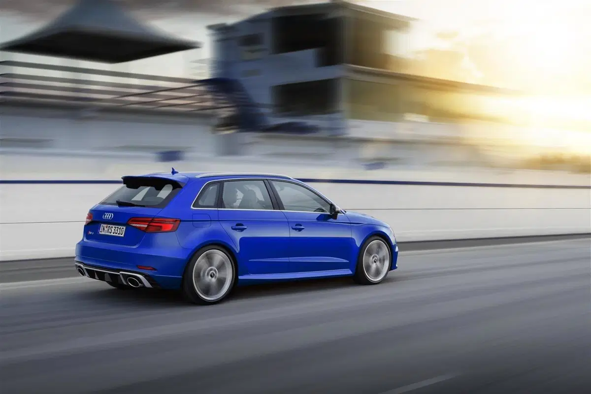 Audi RS3 25 yeaRS: più optional, ma allo stesso prezzo (2)