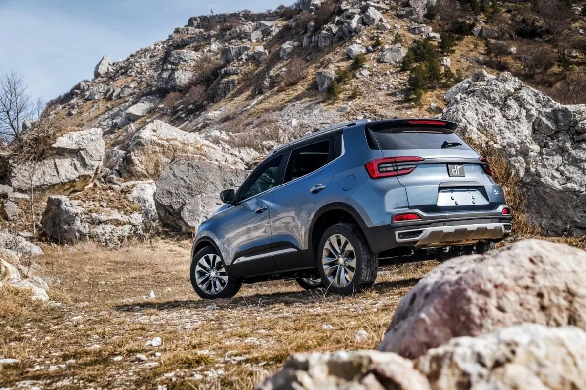 DR 5.0: il nuovo SUV compatto a benzina o a GPL (2)