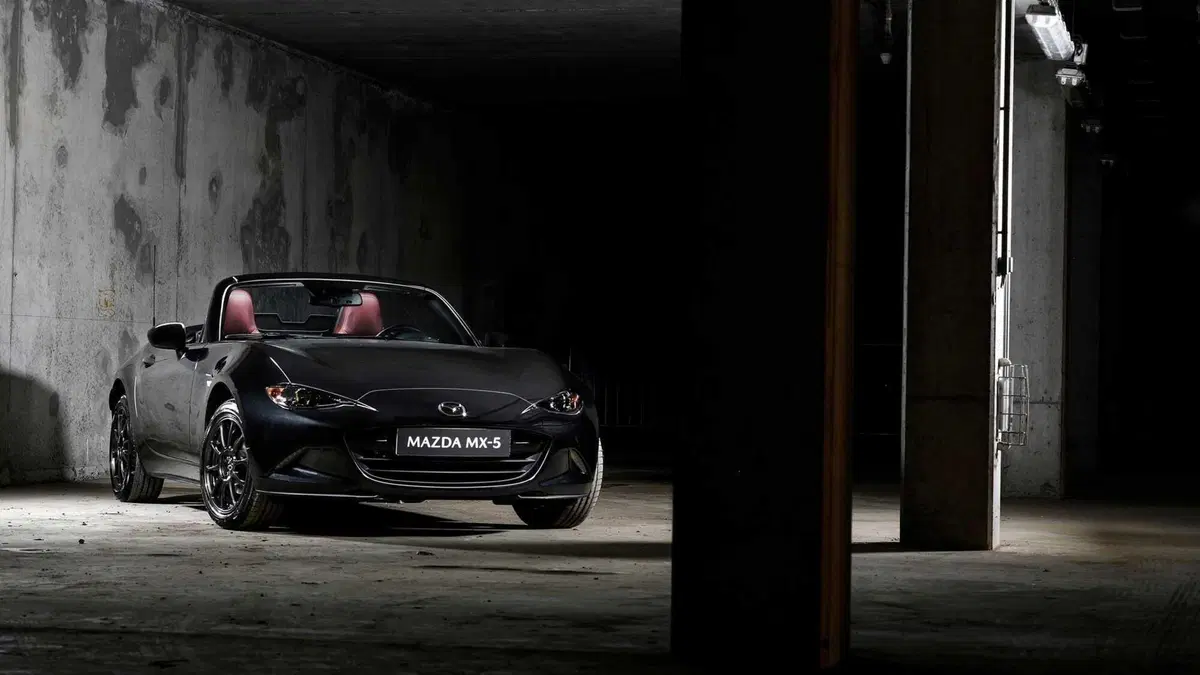 Mazda MX-5 Eunos Edition: la spider torna "come era una volta"