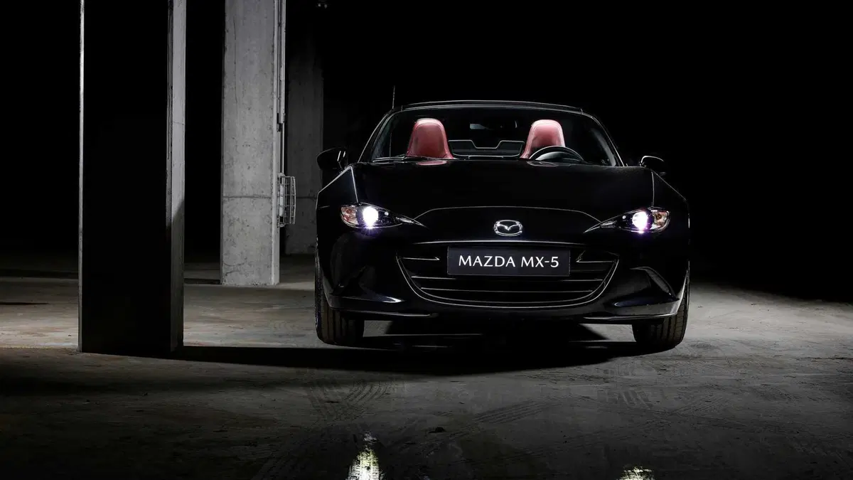 Mazda MX-5 Eunos Edition: la spider torna 'come era una volta' (9)