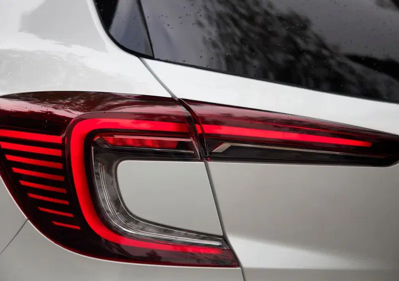 Renault Captur (2019-->>) (50)