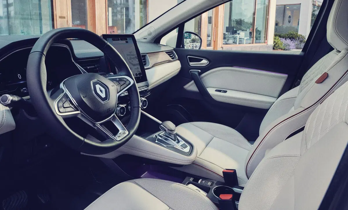 Renault Captur 1.0 eco-g Techno 100cv (39)