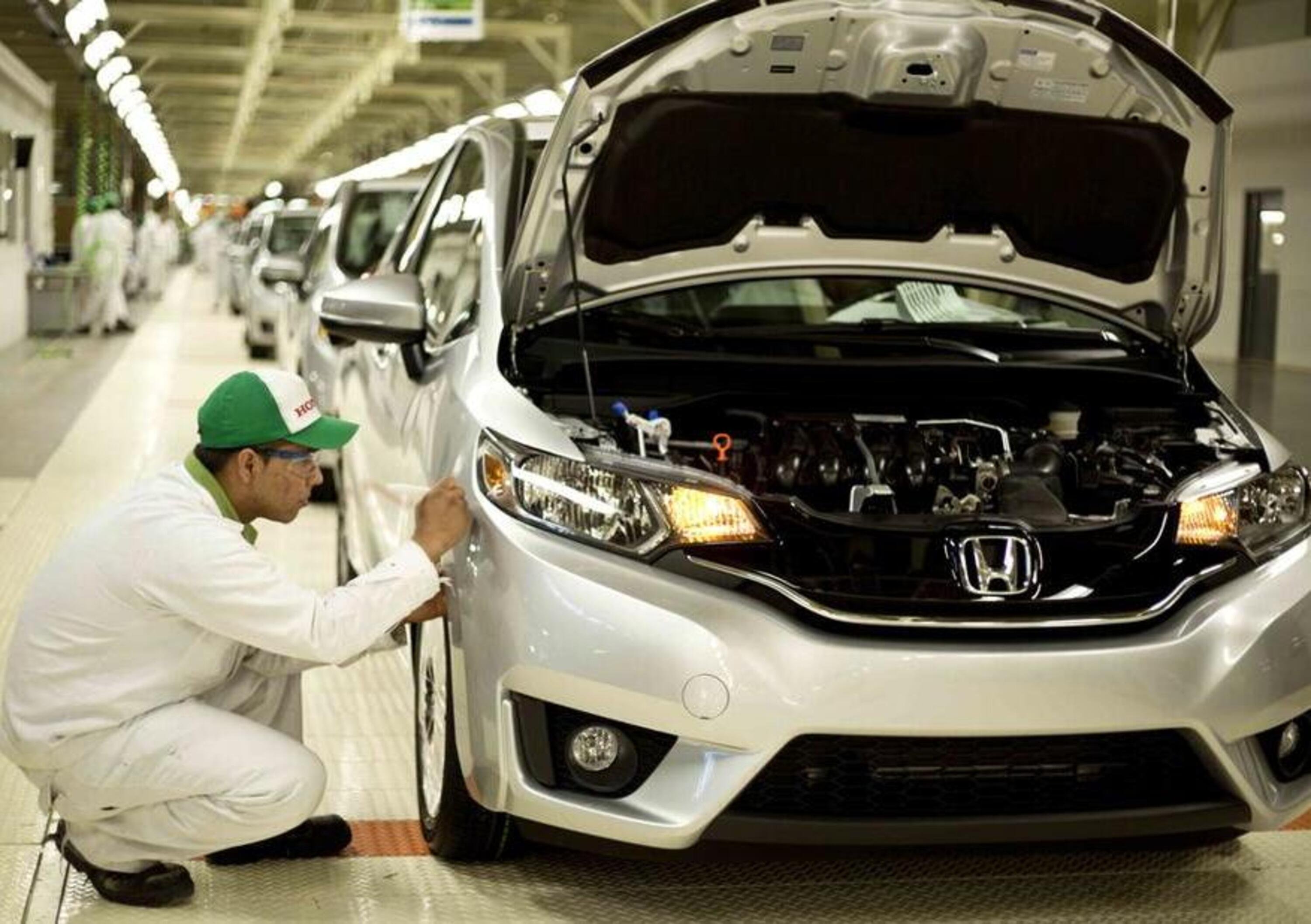 Ripresa dal Covid-19, Wuhan: Honda e Nissan tornano parzialmente a produrre
