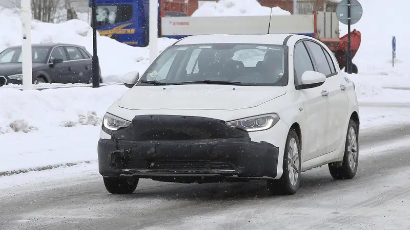 Fiat Tipo: restyling in arrivo, ma senza esagerare [Foto spia]