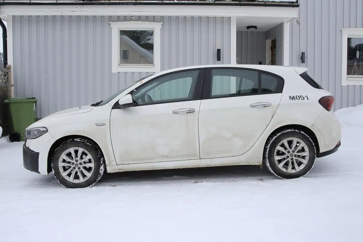 Fiat Tipo: restyling in arrivo, ma senza esagerare [Foto spia] (10)
