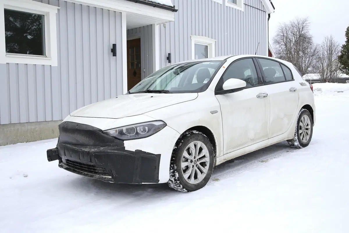Fiat Tipo: restyling in arrivo, ma senza esagerare [Foto spia] (9)
