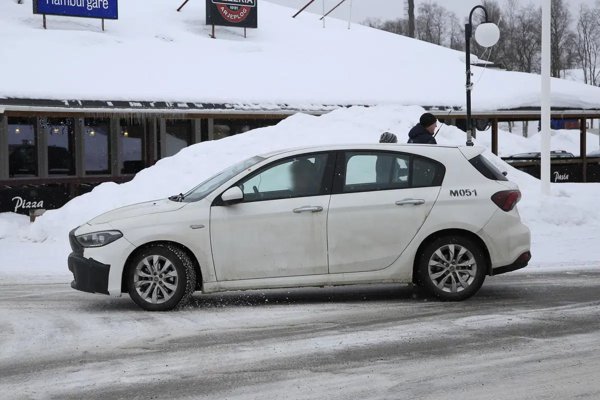 Fiat Tipo: restyling in arrivo, ma senza esagerare [Foto spia] (4)