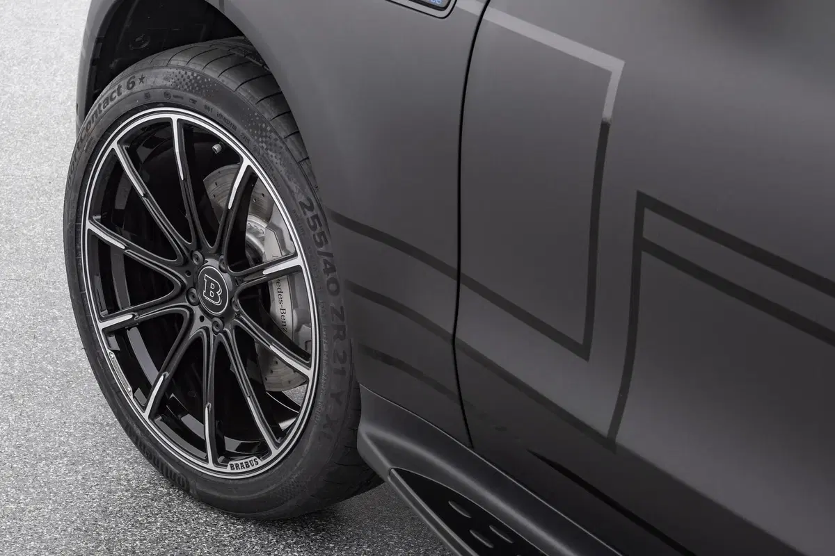 Brabus Mercedes EQC: tuning anche per le elettriche (10)