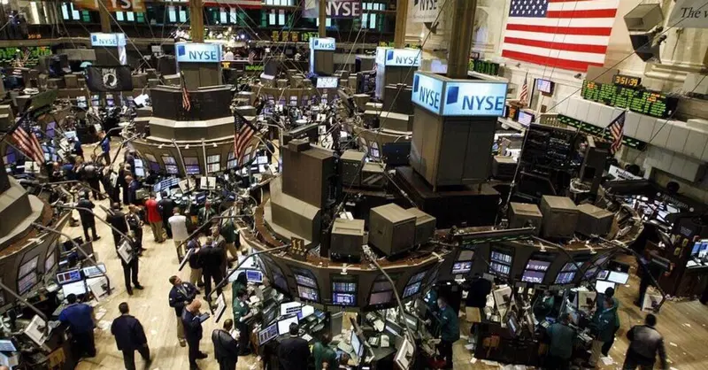 Dramma finanziario sui mercati, Colpito il top dell&rsquo;auto: Ferrari -30%, Tesla -40%, Mercedes -50%
