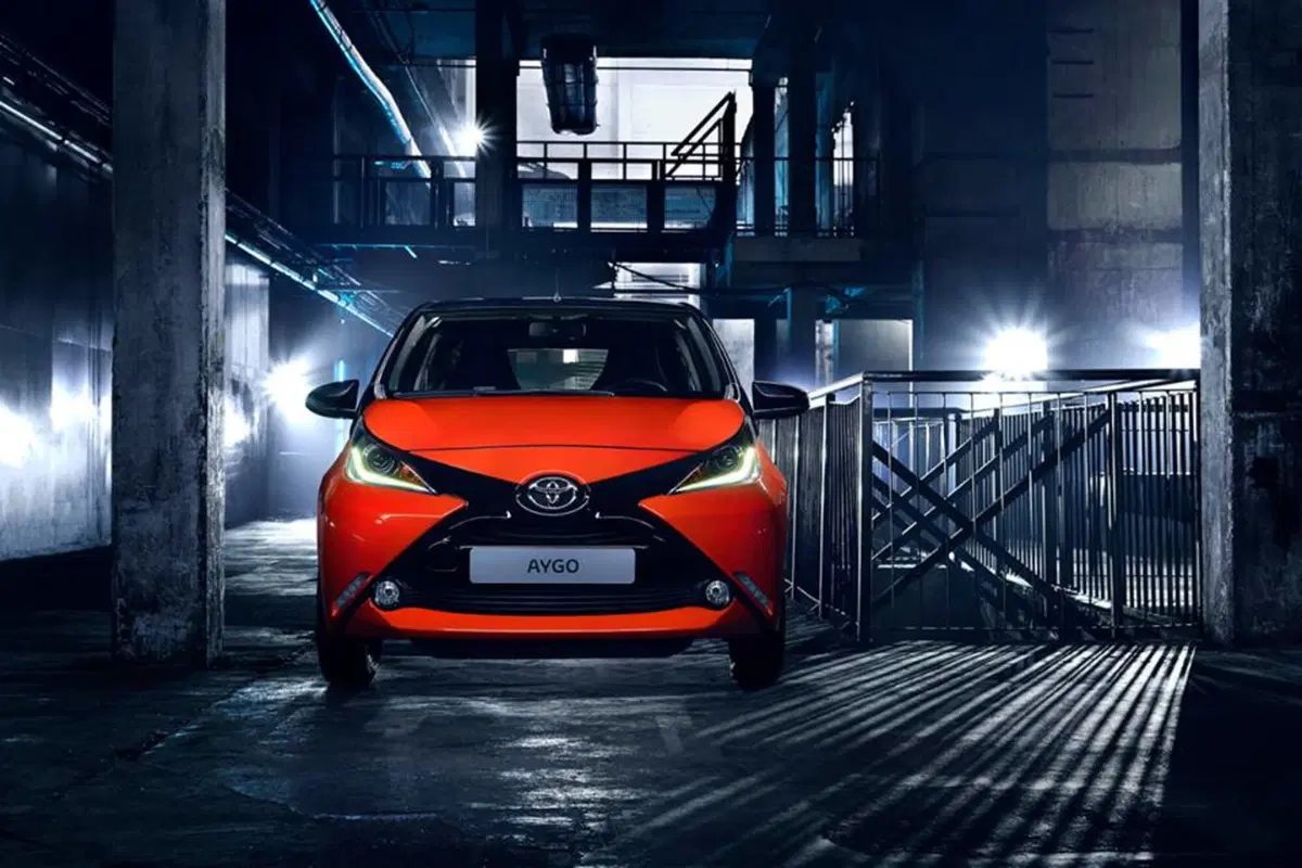 Quale comprare, Confronto: Toyota Aygo 1.0 Vs Fiat 500 1.2 (17)