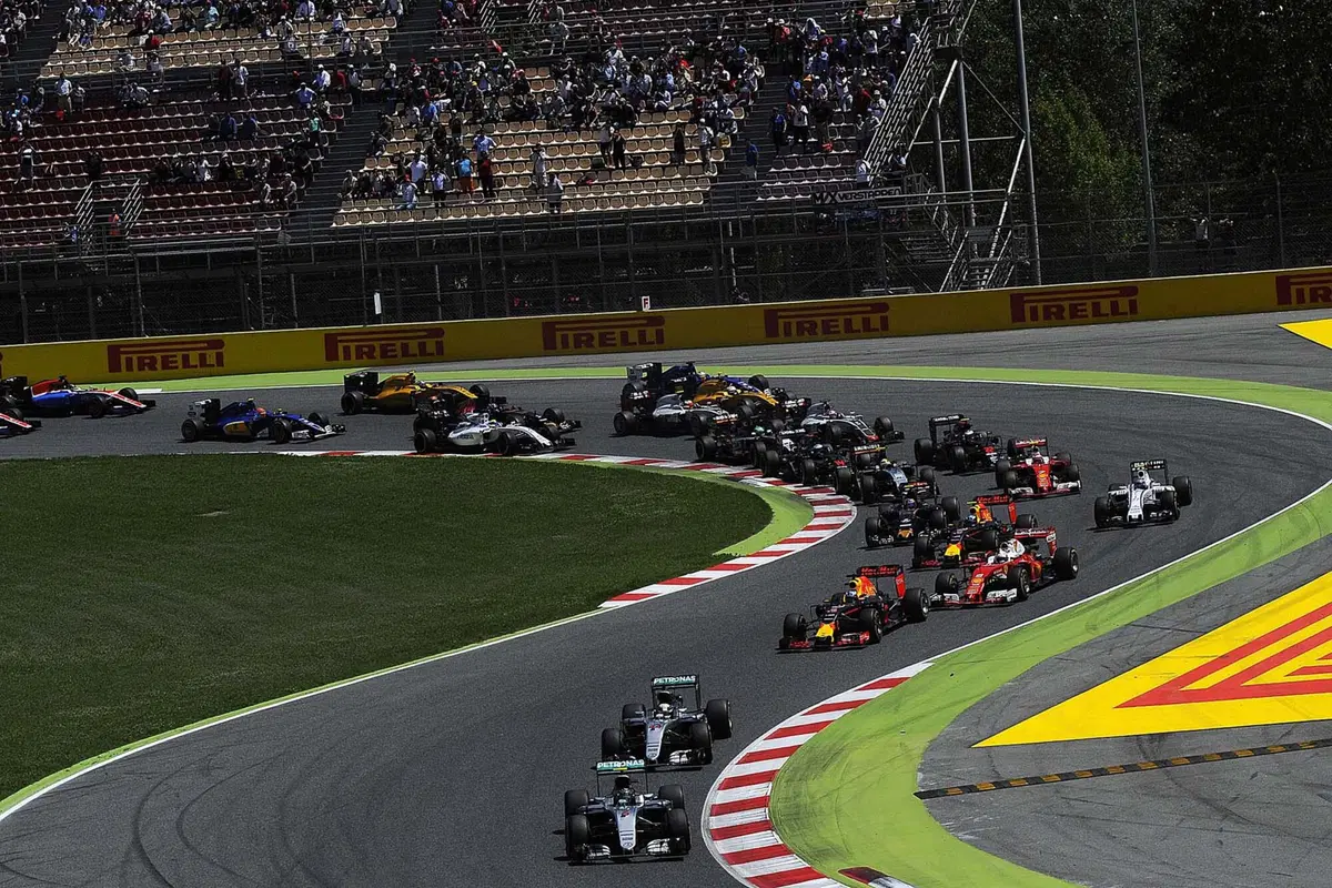 F1, Gp Spagna 2016: trionfo per Verstappen, il più giovane vincitore della storia della F1 (15)