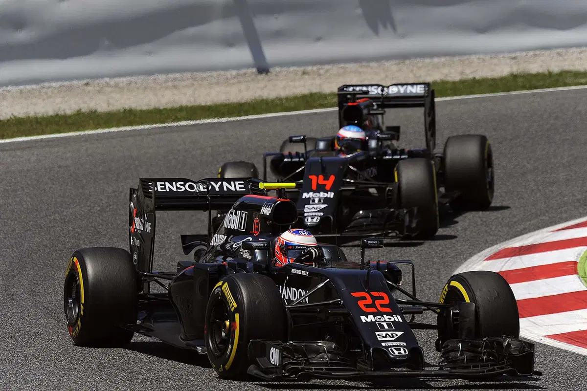 F1, Gp Spagna 2016: trionfo per Verstappen, il più giovane vincitore della storia della F1 (16)