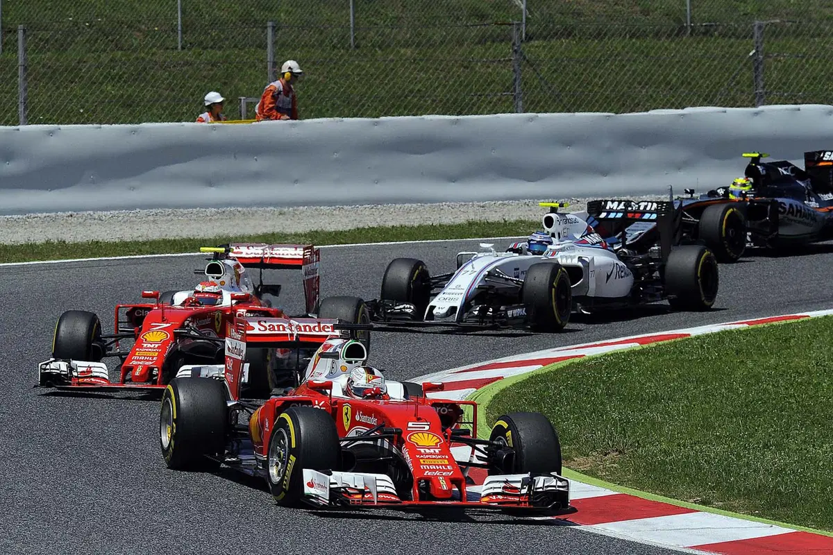 F1, Gp Spagna 2016: trionfo per Verstappen, il più giovane vincitore della storia della F1 (17)