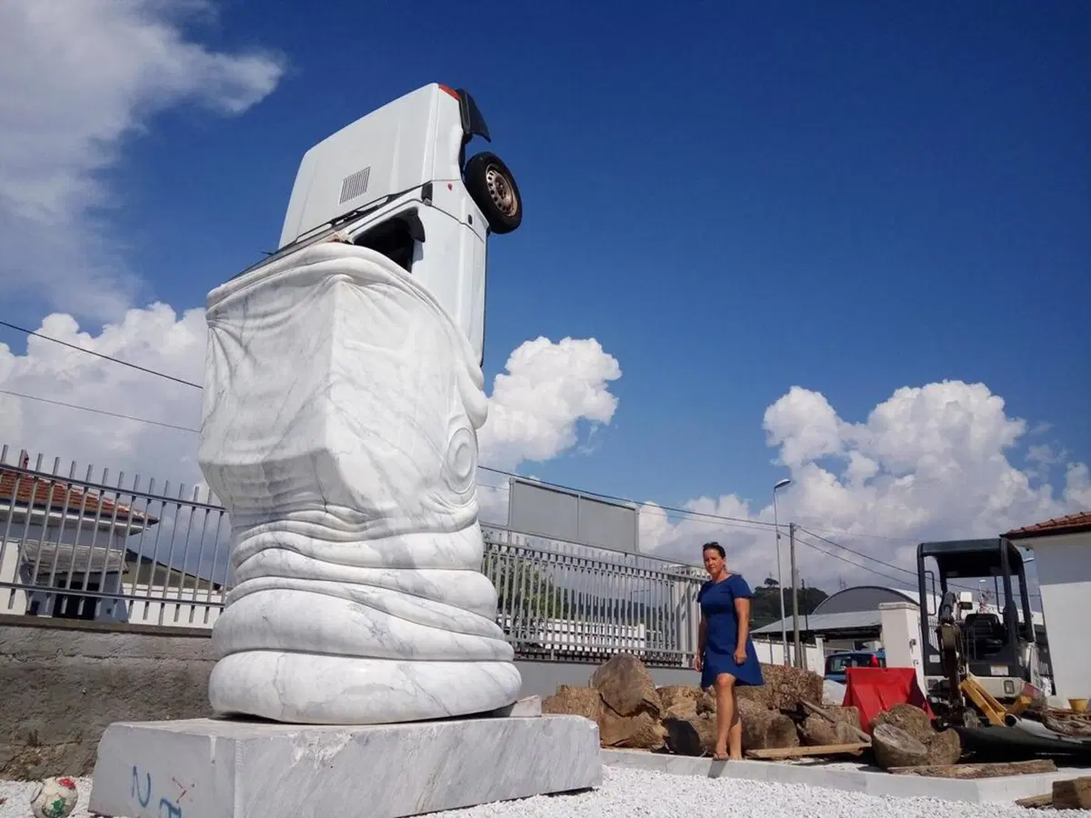Sculture strane ne abbiamo? Ecco l’Autoeater americano che si mangia la Fiat Panda ad Atlanta [foto] (3)