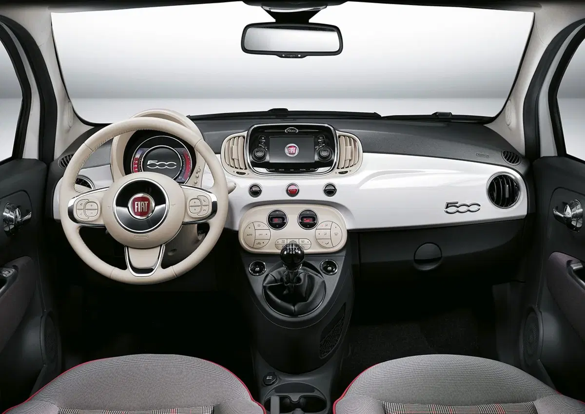 Quale comprare, Confronto: Toyota Aygo 1.0 Vs Fiat 500 1.2 (2)