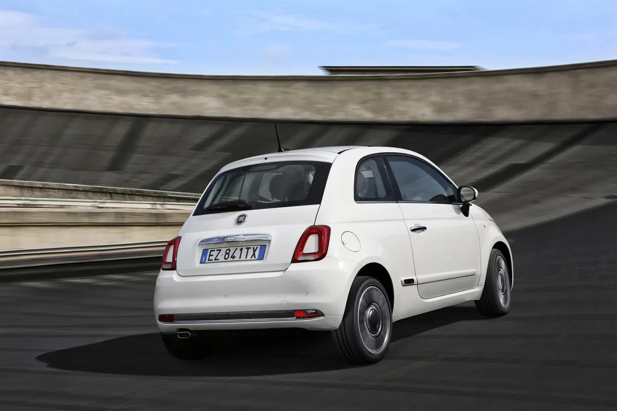 Quale comprare, Confronto: Toyota Aygo 1.0 Vs Fiat 500 1.2 (5)
