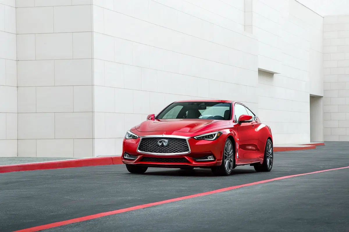 Infiniti Q60 (2016-19) (9)
