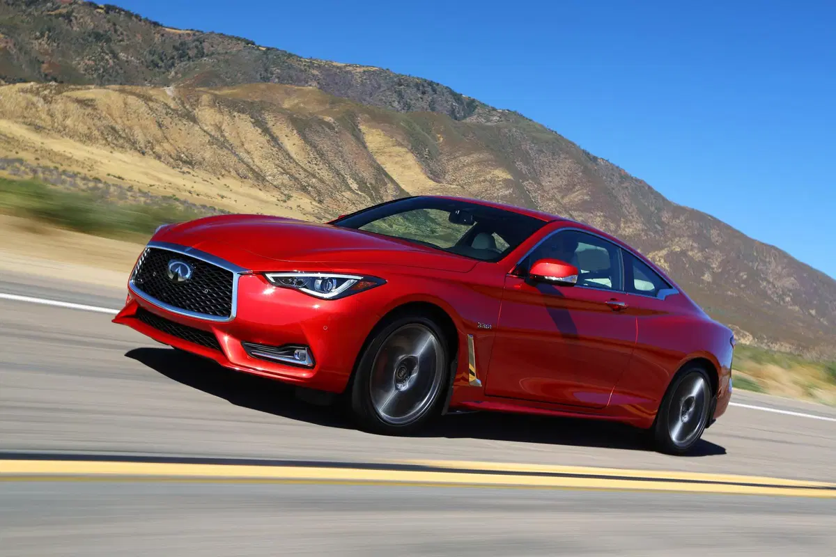 Infiniti Q60 (2016-19) (19)