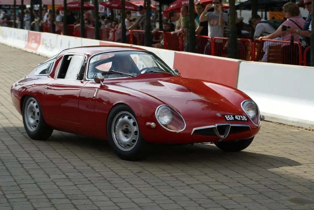 Alfa Romeo Giulia Turismo Zagato by Autodelta: che bella e come viaggia.. Ma non la fanno ad Arese (5)