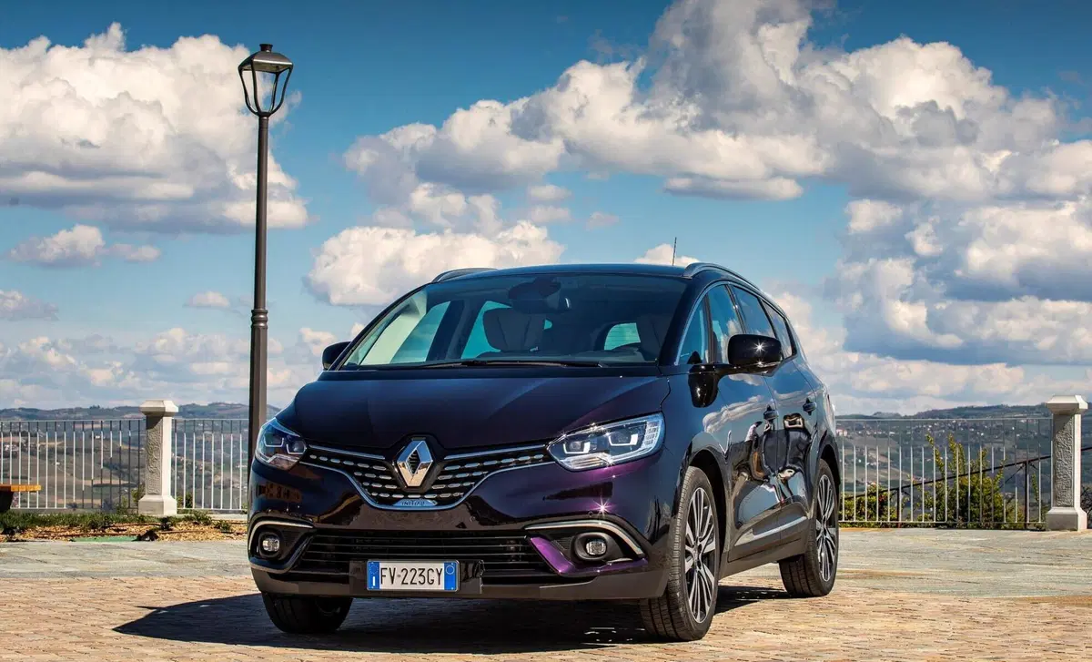 Renault Grand Scénic 1.6 dci energy Intens 130cv (6)