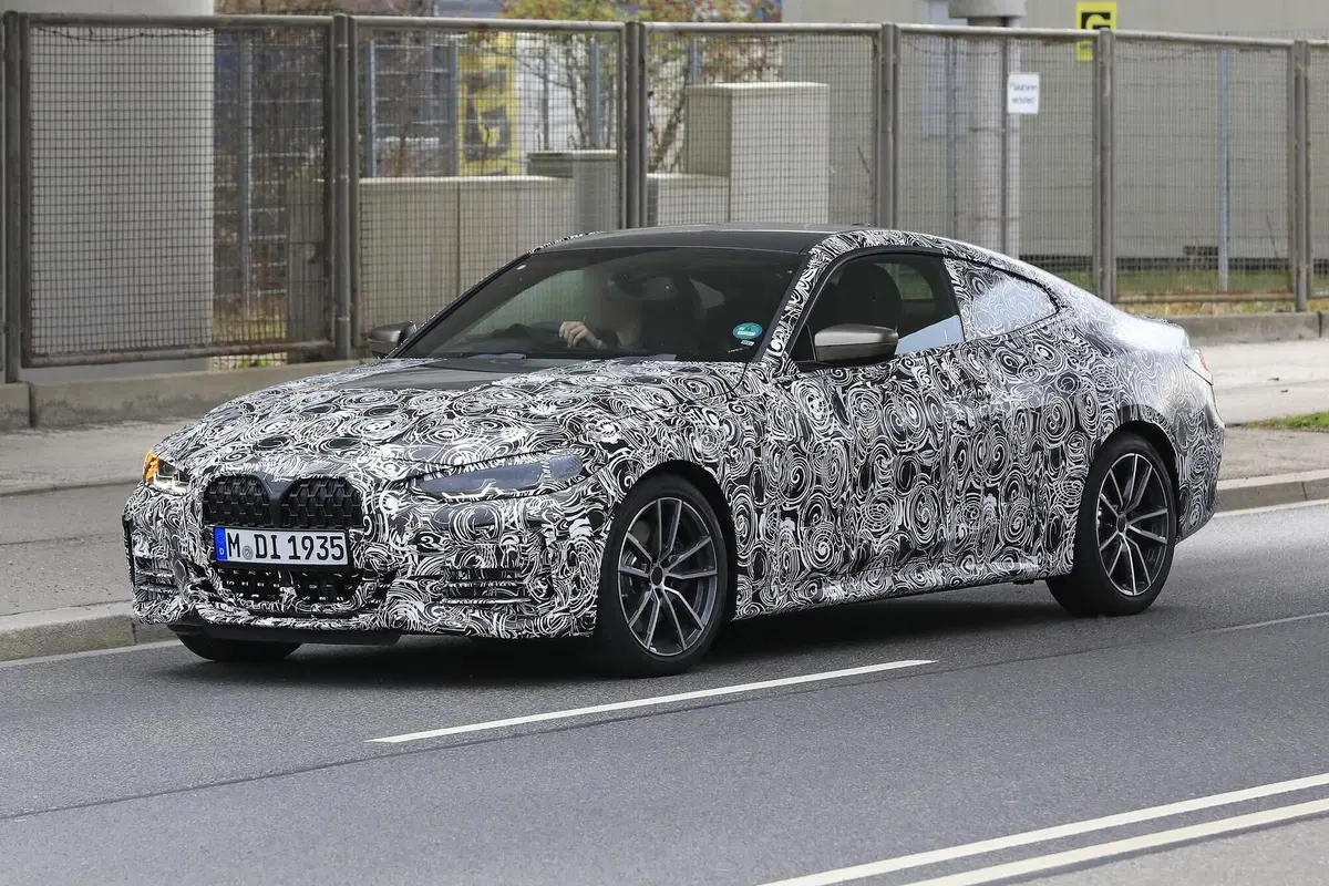 BMW Serie 4 2020: eccola di nuovo in strada [Foto spia] (2)