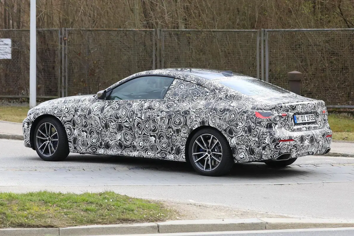 BMW Serie 4 2020: eccola di nuovo in strada [Foto spia] (8)